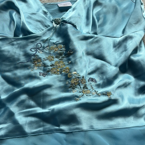 Secret Treasures Blue Satin Slip Dress – Floral Embroidery | Size XL | vintage - Picture 3 of 6